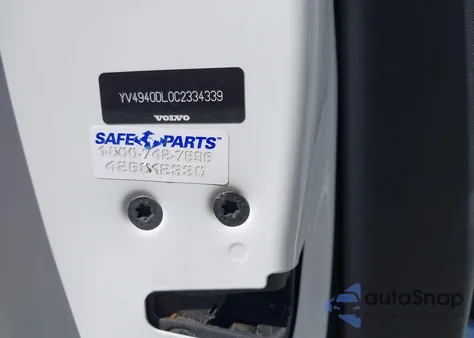 2012 Volvo Xc60 3.2/3.2 Platinum/3.2 Premier/3.2 Premier Plus from USA, damaged, VIN YV4940DL0C2334339